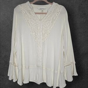 Tantrums Bell Sleeve and Lace Blouse